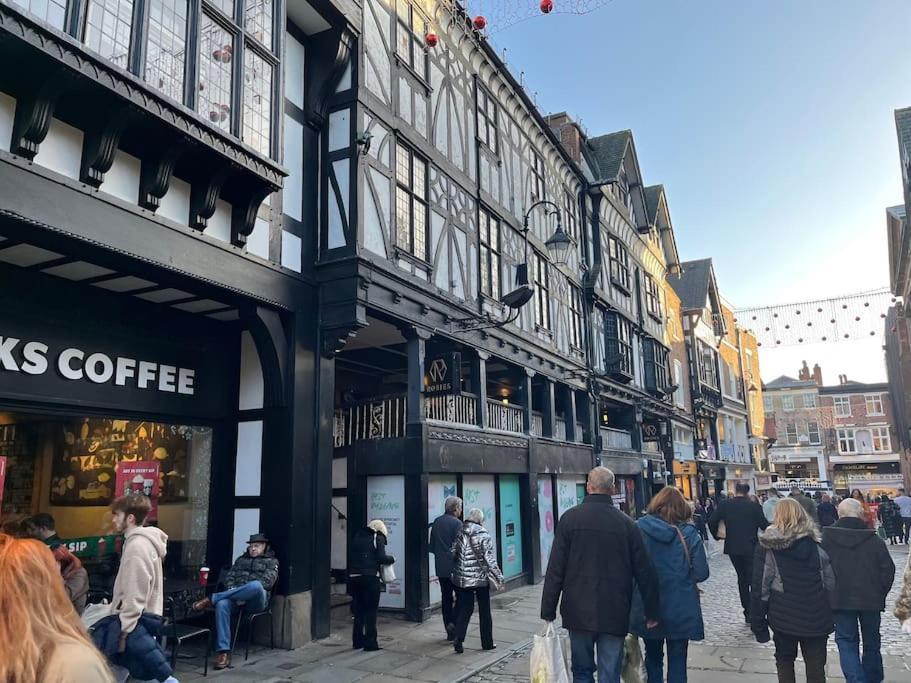 Cathedral On The Rows - City Centre Chester Exterior photo